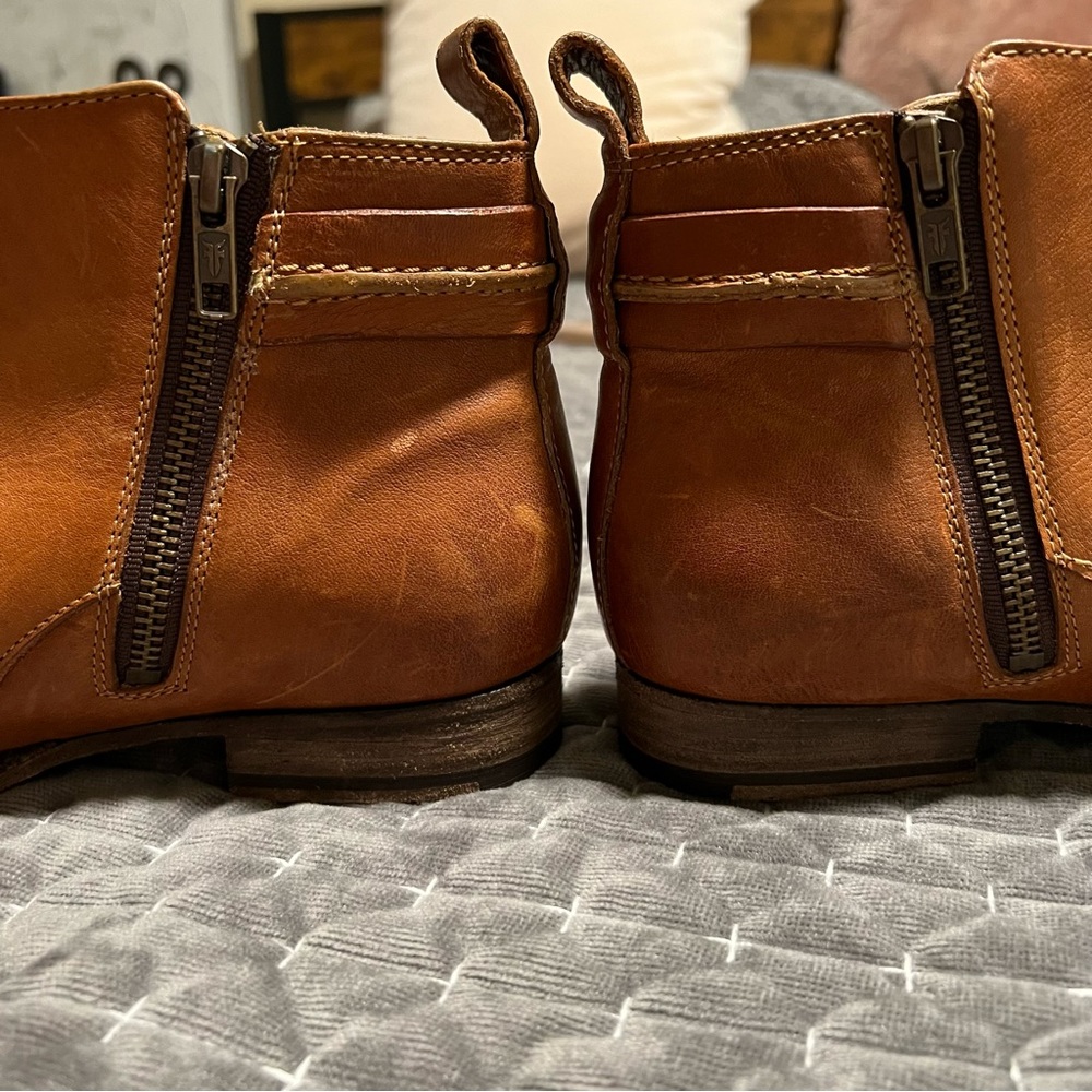 Frye boot - Picture 5 of 10